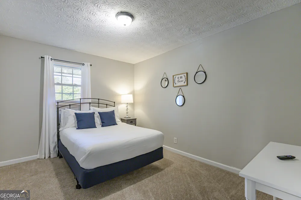 196 Etowah DR Cartersville, GA 30120