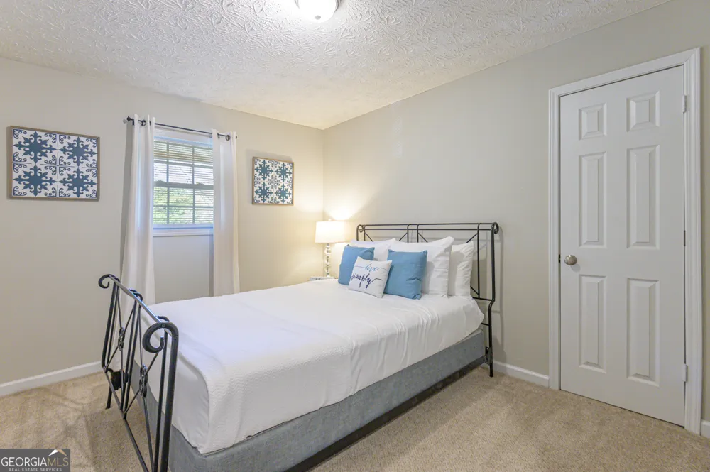 196 Etowah DR Cartersville, GA 30120