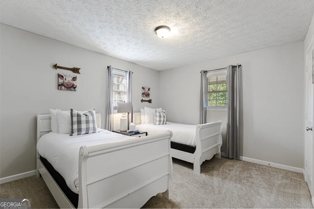 196 Etowah DR Cartersville, GA 30120