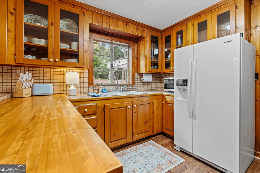 264 Euharlee RD Euharlee, GA 30120
