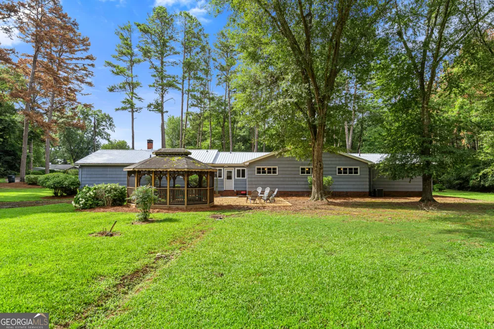 264 Euharlee RD Euharlee, GA 30120