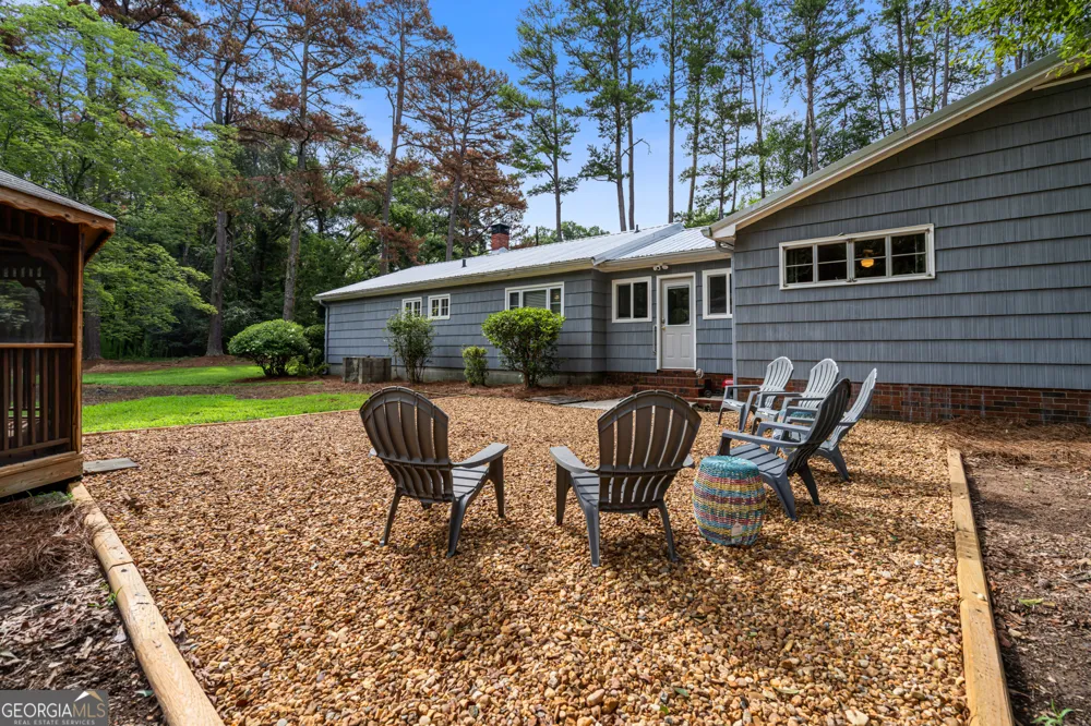 264 Euharlee RD Euharlee, GA 30120