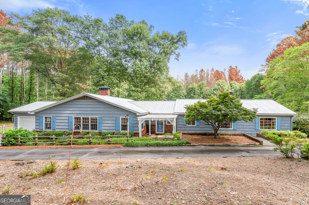 264 Euharlee RD Euharlee, GA 30120