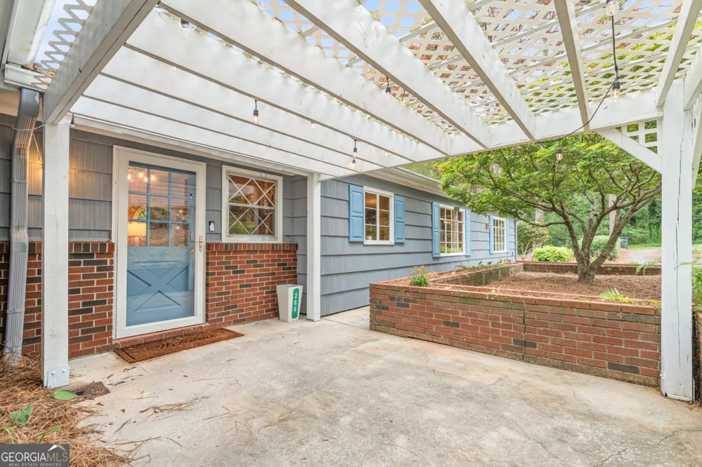 264 Euharlee RD Euharlee, GA 30120