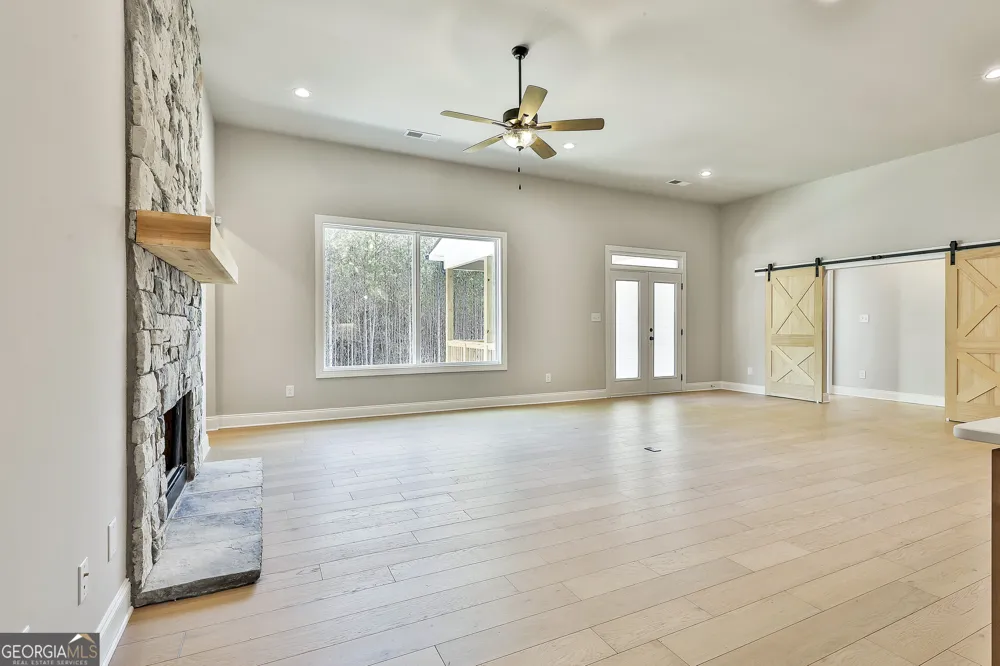 16 Nelson WAY Williamson, GA 30292
