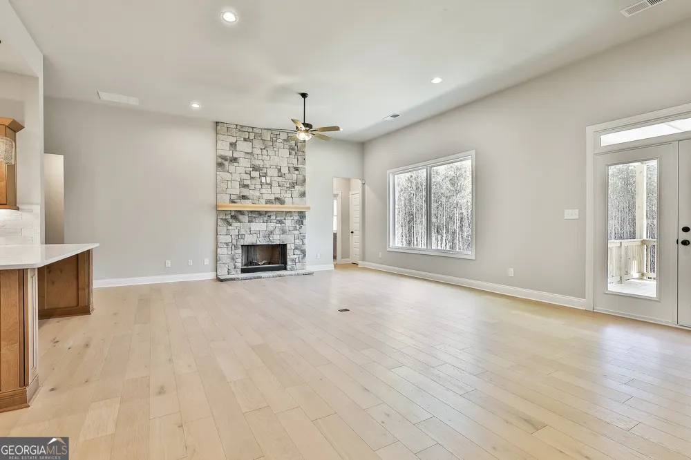 16 Nelson WAY Williamson, GA 30292