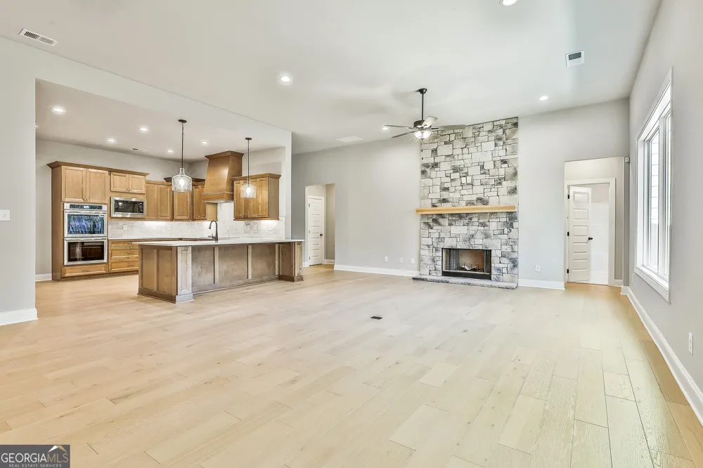 16 Nelson WAY Williamson, GA 30292