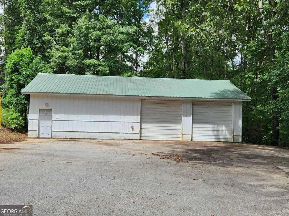 1397 McPherson Church RD Dallas, GA 30132