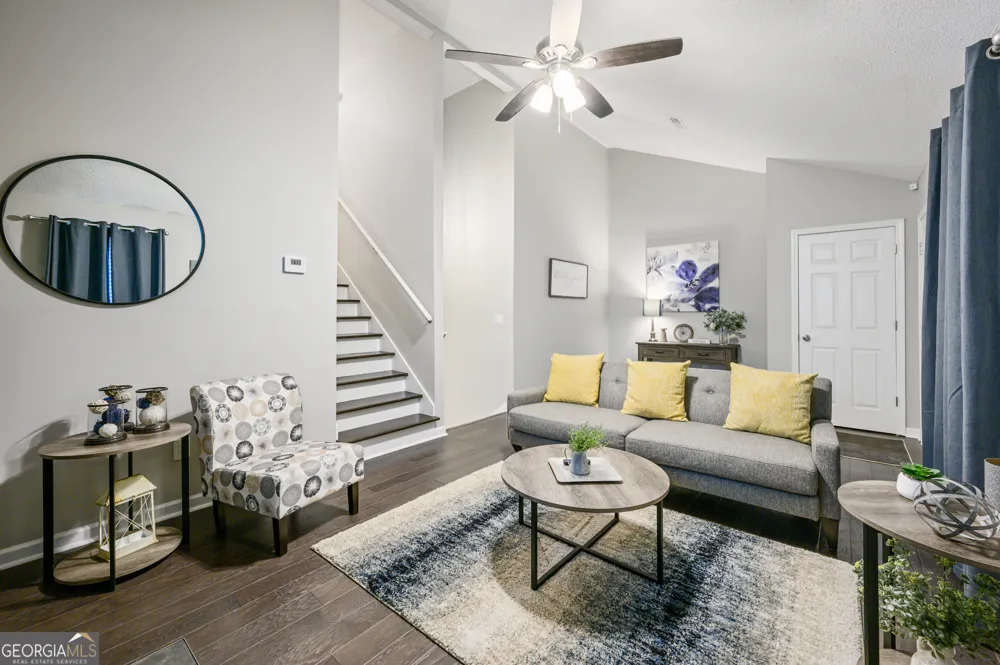 10 Jill LN Cartersville, GA 30120