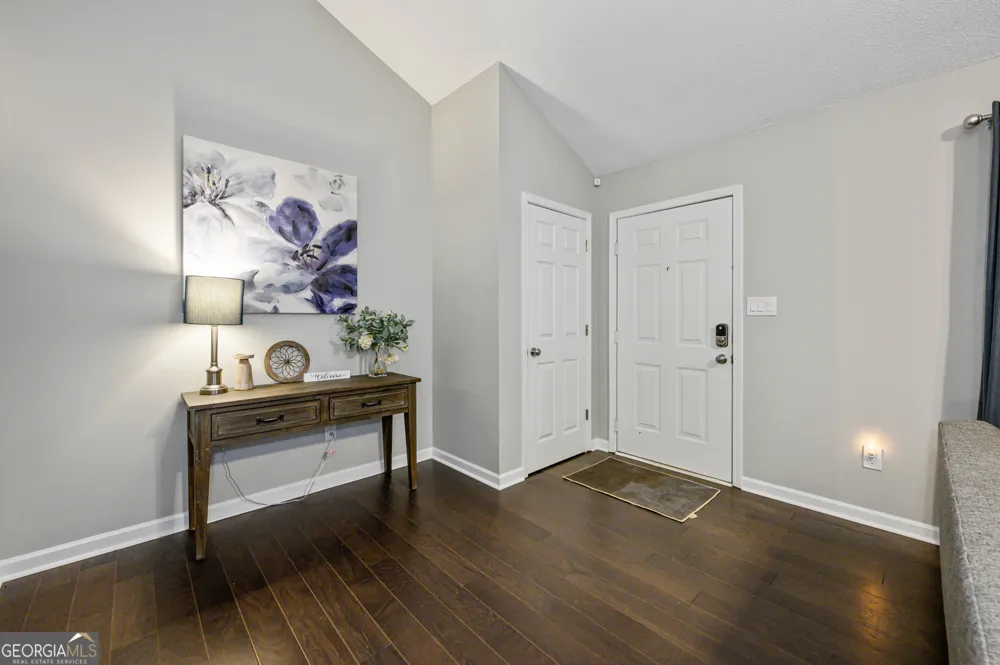 10 Jill LN Cartersville, GA 30120