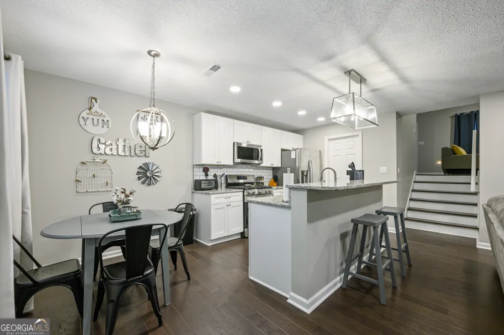 10 Jill LN Cartersville, GA 30120
