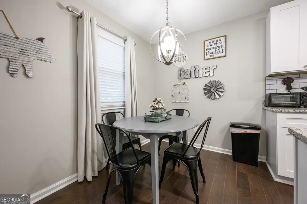 10 Jill LN Cartersville, GA 30120