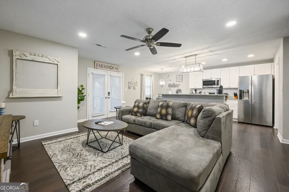 10 Jill LN Cartersville, GA 30120