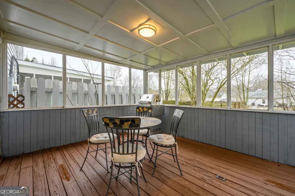 10 Jill LN Cartersville, GA 30120