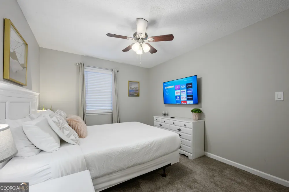 10 Jill LN Cartersville, GA 30120