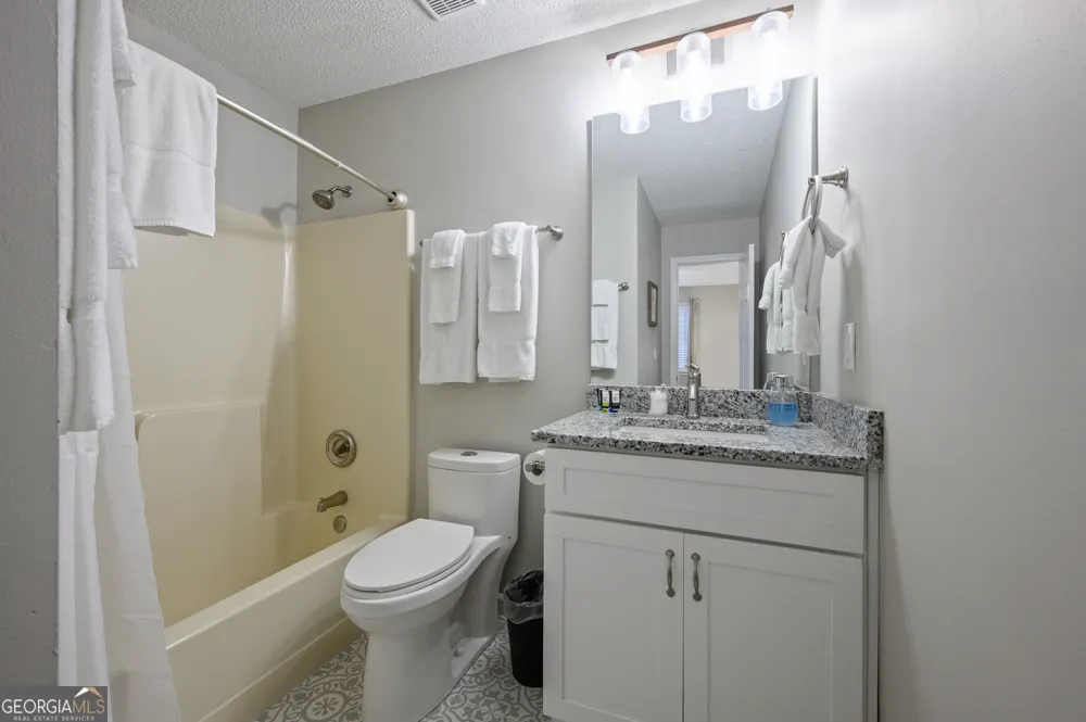 10 Jill LN Cartersville, GA 30120