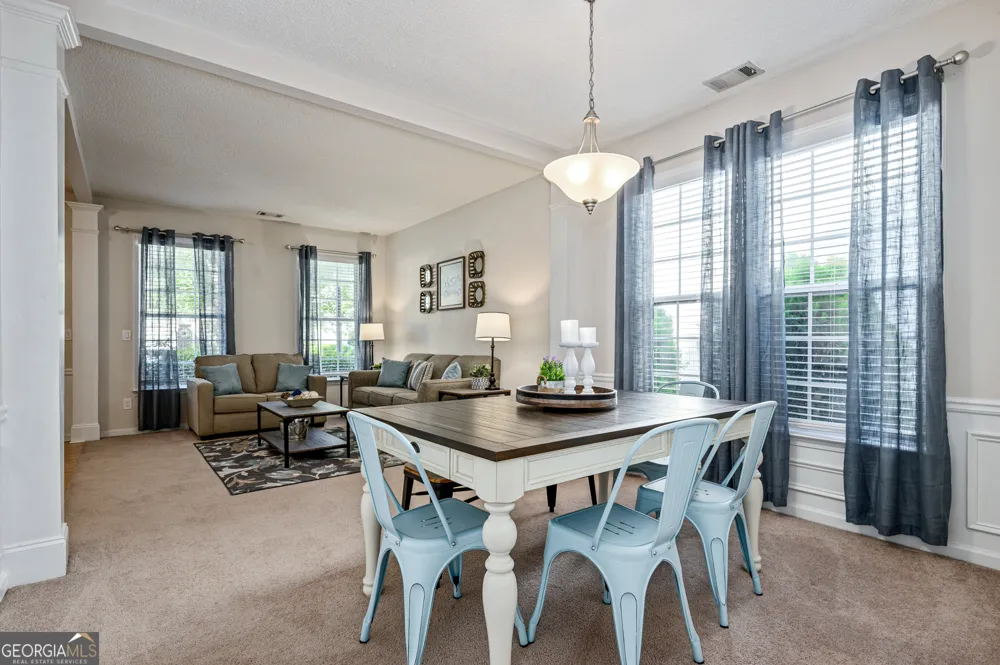 206 Persimmon TRL Woodstock, GA 30188
