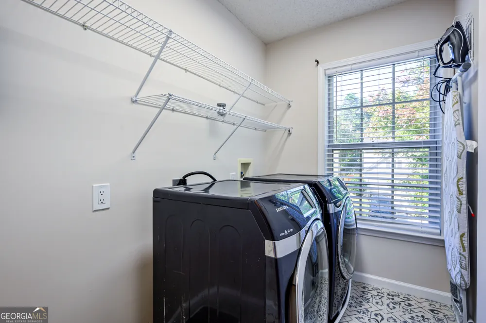 206 Persimmon TRL Woodstock, GA 30188