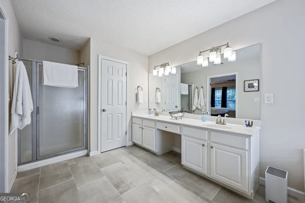 206 Persimmon TRL Woodstock, GA 30188
