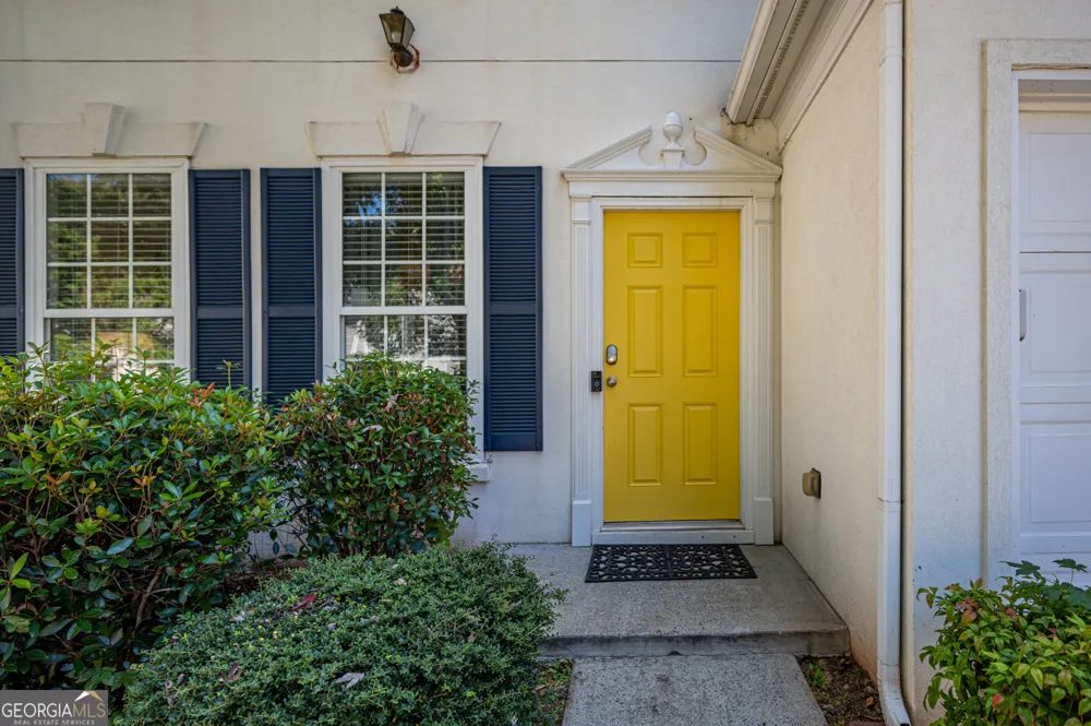 206 Persimmon TRL Woodstock, GA 30188