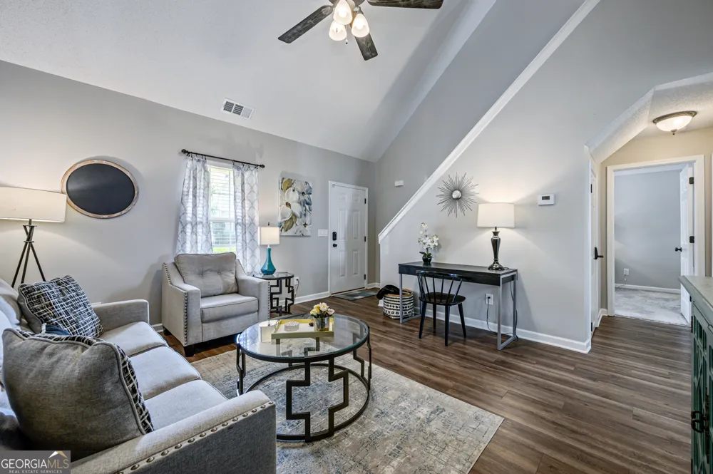29 Middleton CT Cartersville, GA 30120