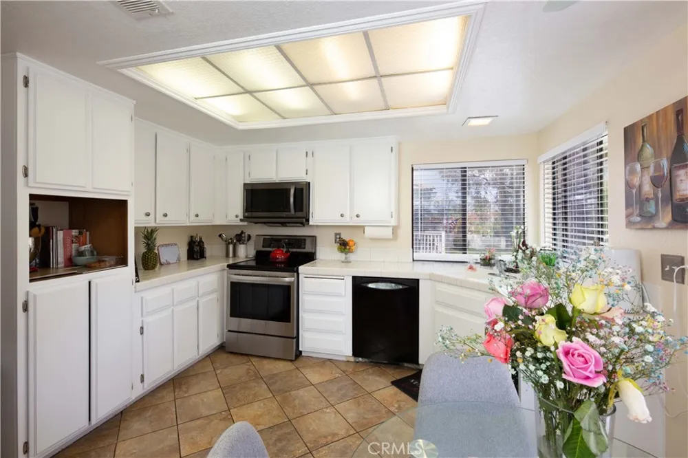 2583 Sandpebble Lane Brea, CA 92821