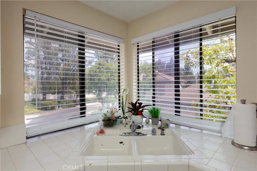2583 Sandpebble Lane Brea, CA 92821