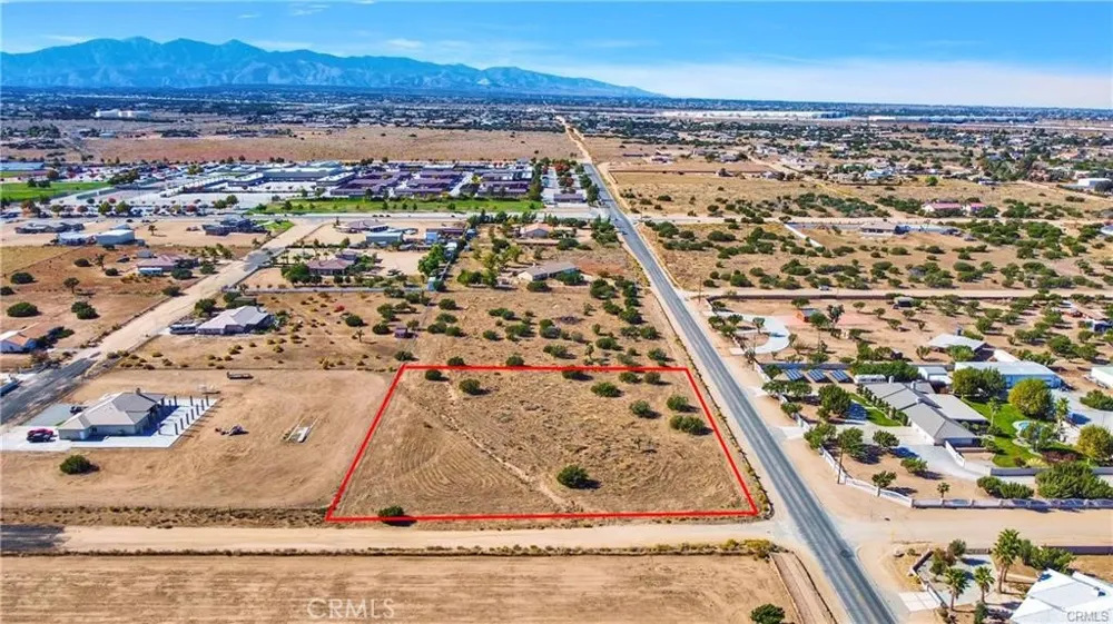 El Centro Road Oak Hills, CA 92344