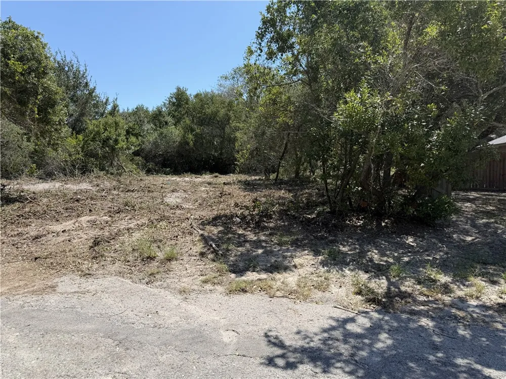 2 S 12th St Aransas Pass, TX 78336