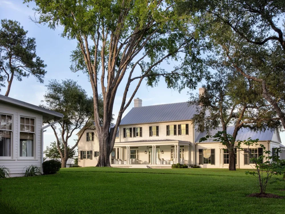 2228 Centerhill Road Bellville, TX 77418