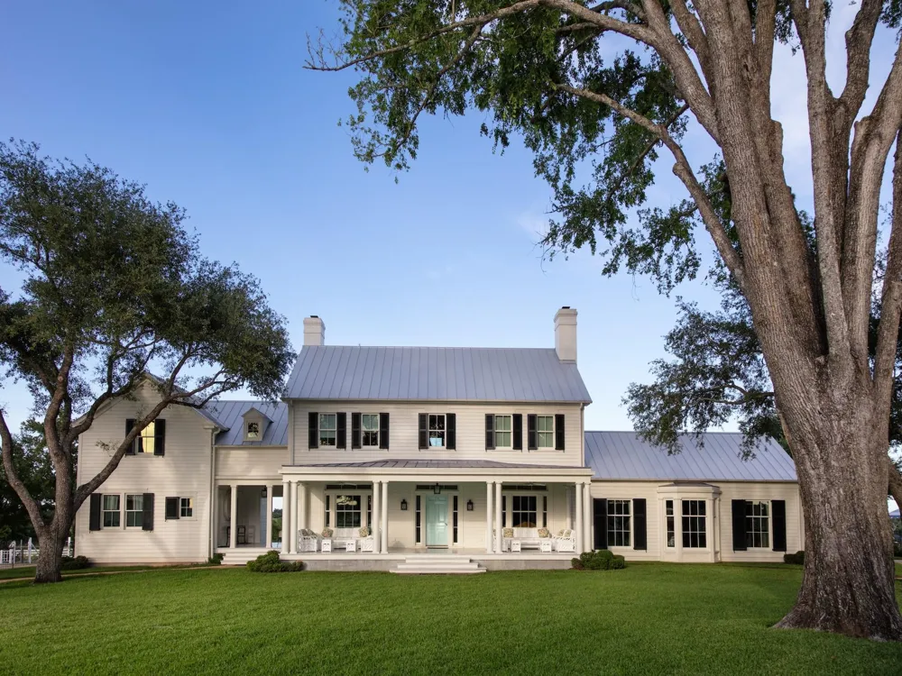 2228 Centerhill Road Bellville, TX 77418