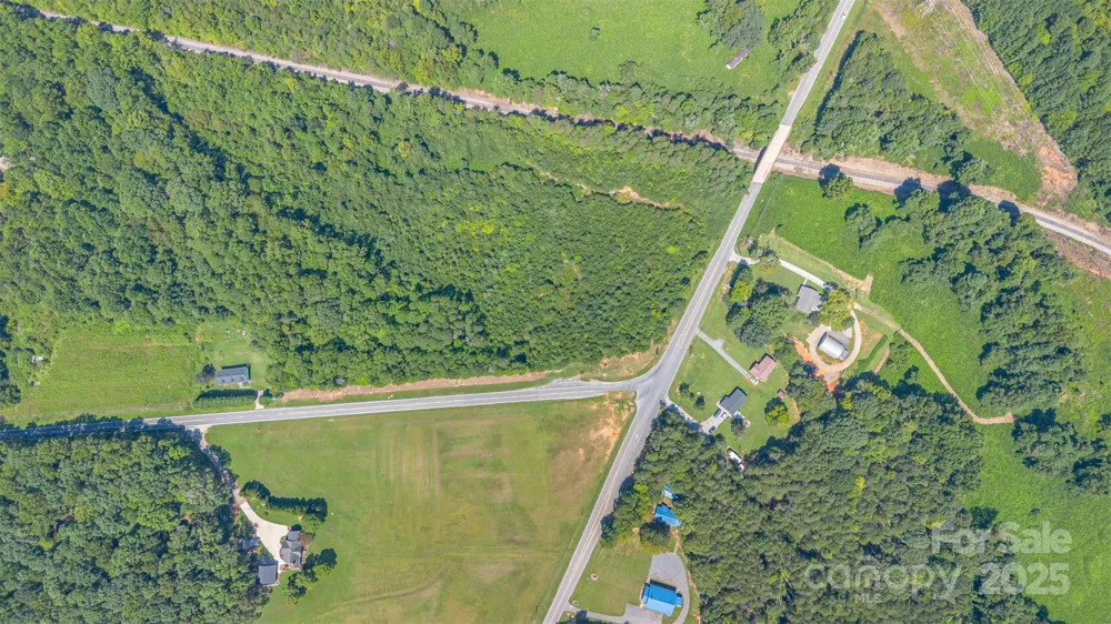000 Slanting Bridge Road Sherrills Ford, NC 28673