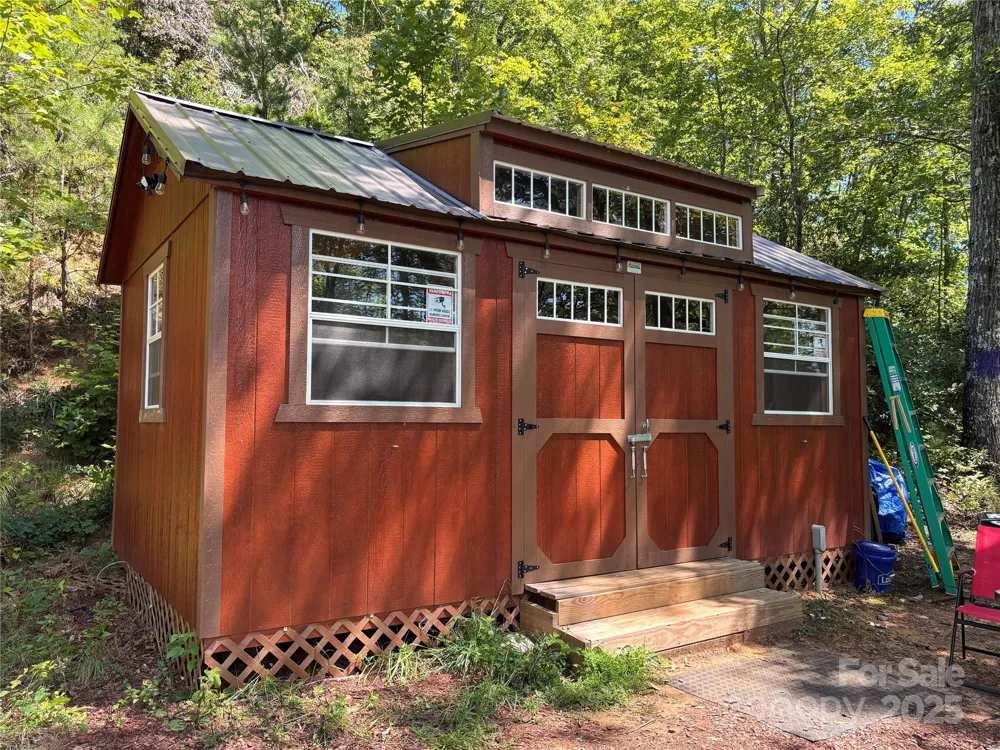 9999 Cindy Cove Trail Robbinsville, NC 28771