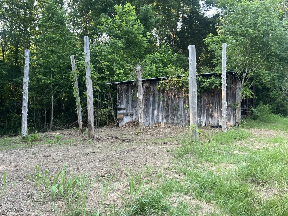 2 Jarrell Ridge Rd Clarksville, TN 37043