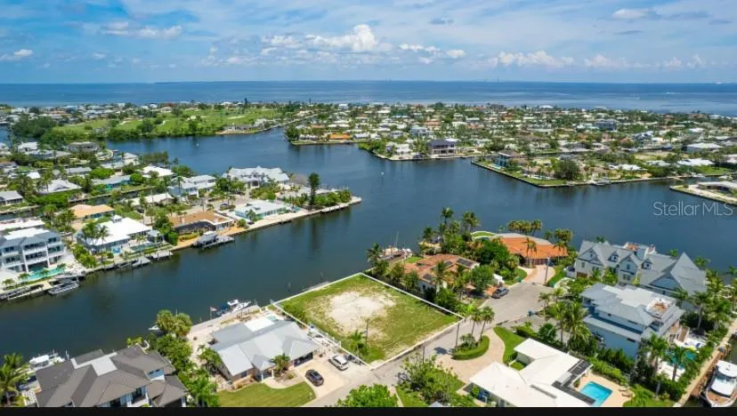 538 67TH STREET Holmes Beach, FL 34217