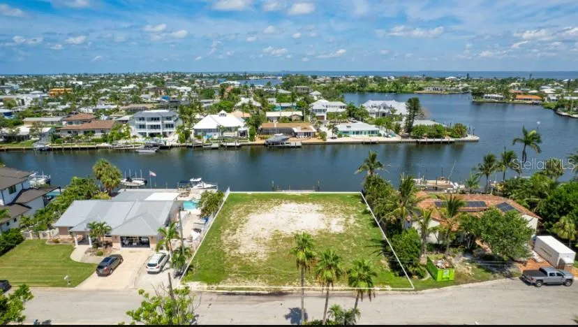 538 67TH STREET Holmes Beach, FL 34217