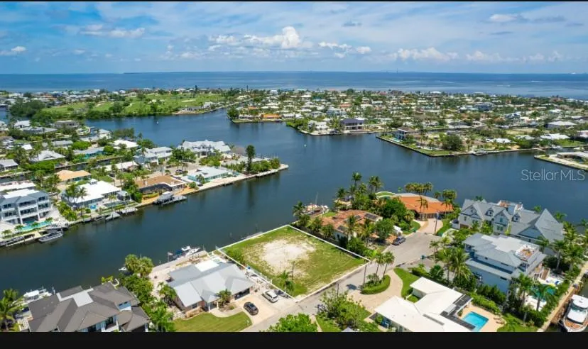 538 67TH STREET Holmes Beach, FL 34217