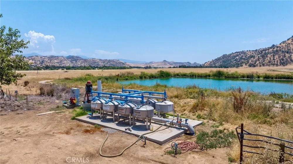 19400 398 Woodlake, CA 93286