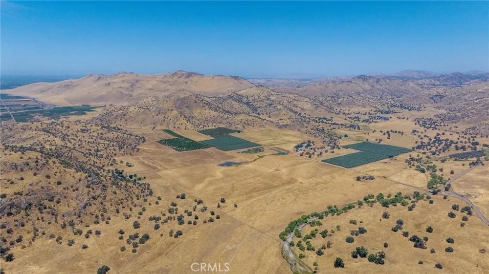 19400 398 Woodlake, CA 93286