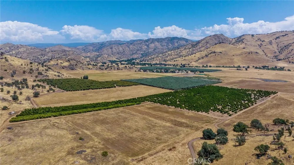 19400 398 Woodlake, CA 93286