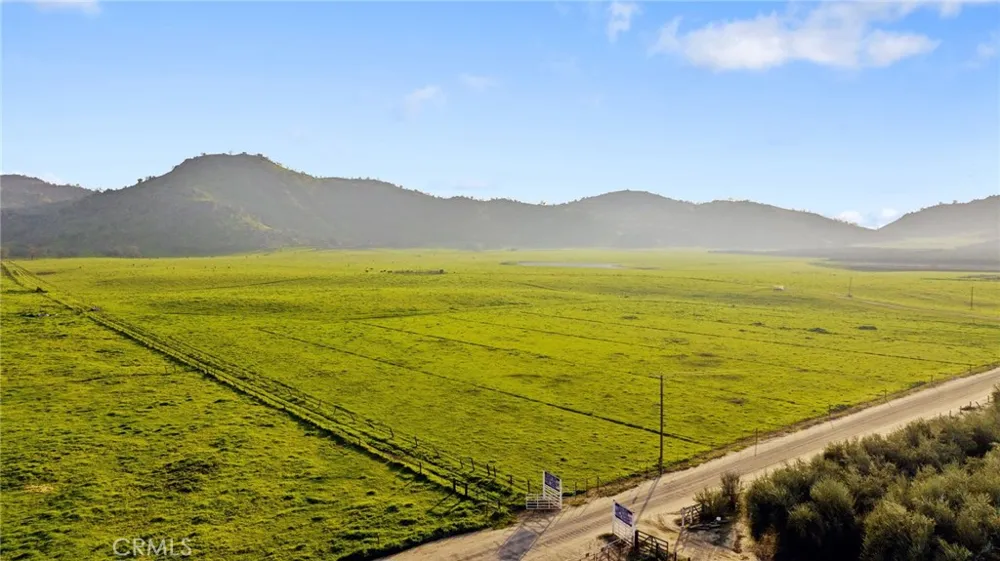 19400 398 Woodlake, CA 93286