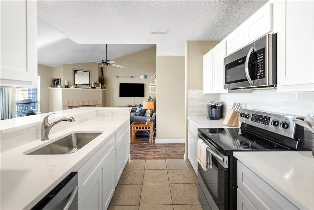 14434 E Cabana Street #317 Corpus Christi, TX 78418