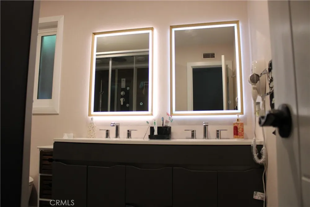 6157 Carpintero Avenue Lakewood, CA 90713