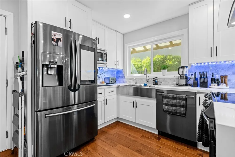 6157 Carpintero Avenue Lakewood, CA 90713