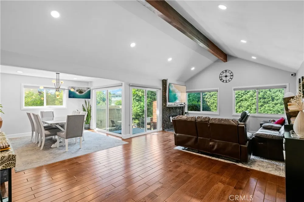 6157 Carpintero Avenue Lakewood, CA 90713