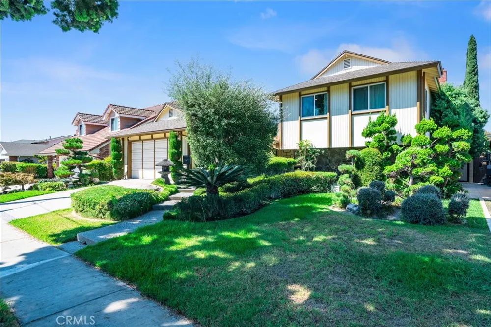 6157 Carpintero Avenue Lakewood, CA 90713