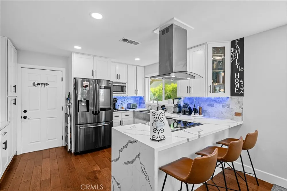 6157 Carpintero Avenue Lakewood, CA 90713