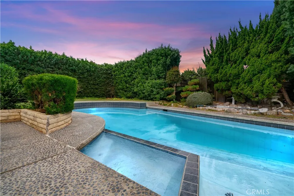 6157 Carpintero Avenue Lakewood, CA 90713