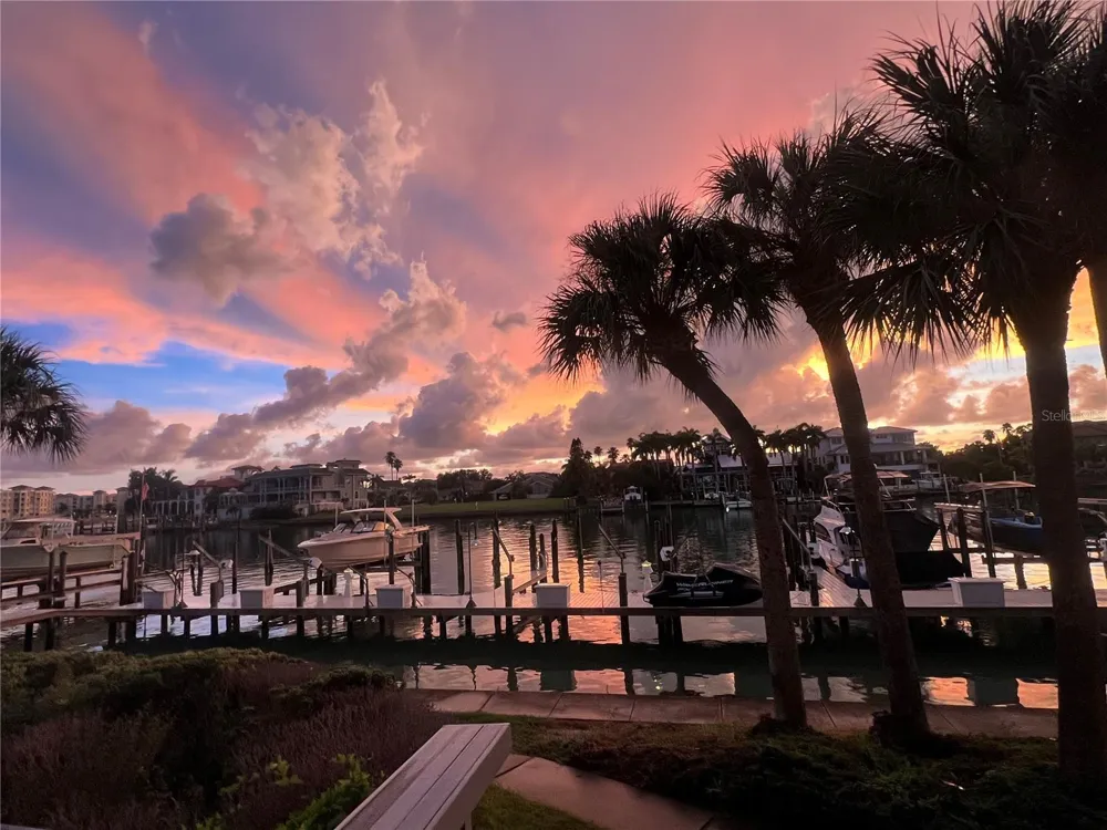 910 PINELLAS BAYWAY S #103 Tierra Verde, FL 33715