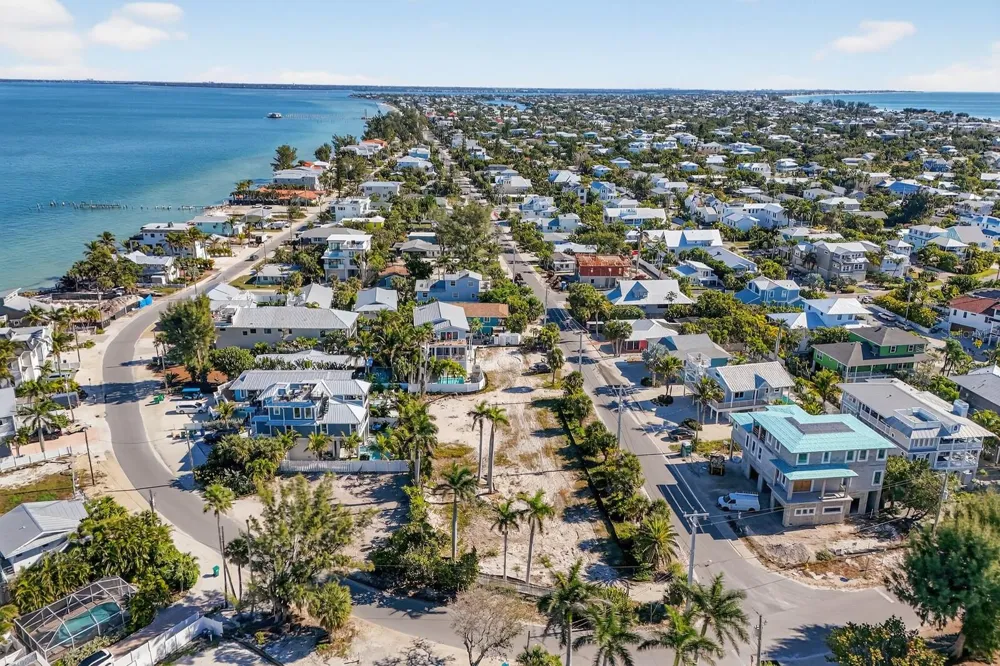 812 BAY BOULEVARD Anna Maria, FL 34216